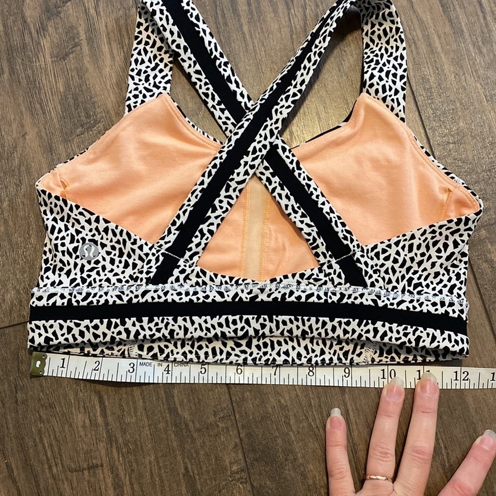Lululemon Rack Pack Bra Size 4 EUC - Picture 8 of 13